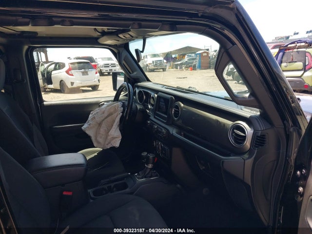 1C4HJXEN2KW593518 Jeep Wrangler Unlimited Sahara Altitude 4x4