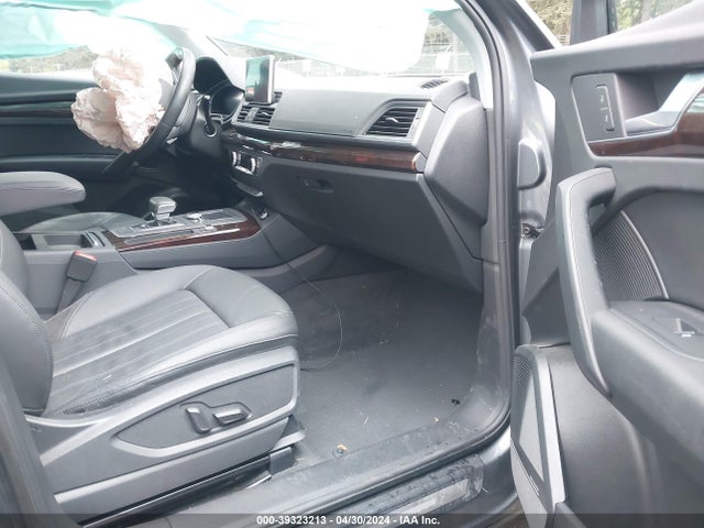 WA1BNAFY3J2215689 Audi Q5 2.0t Premium/2.0t Tech Premium