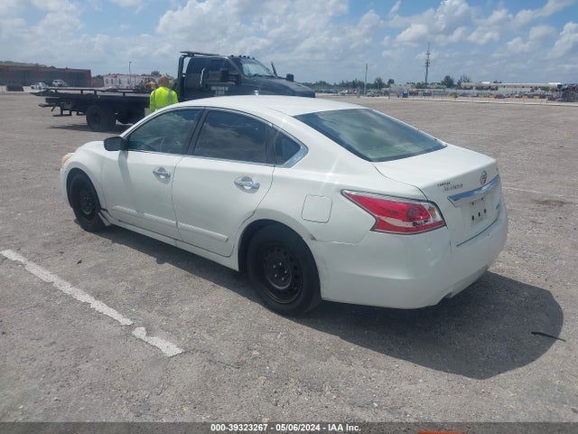 Nissan Altima 2.5 S 2014 1N4AL3AP9EN221735 Image 3