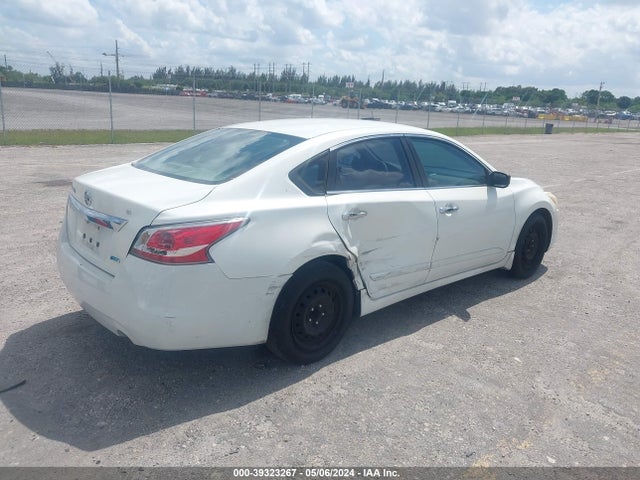 Nissan Altima 2.5 S 2014 1N4AL3AP9EN221735 Image 4