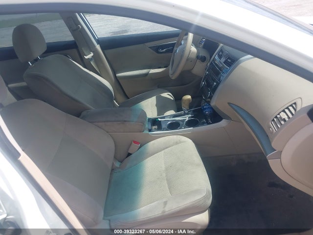 Nissan Altima 2.5 S 2014 1N4AL3AP9EN221735 Image 5