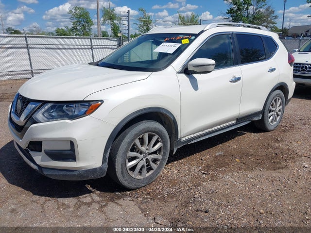 Nissan ROGUE SV 2018 JN8AT2MT4JW467968 Image 2