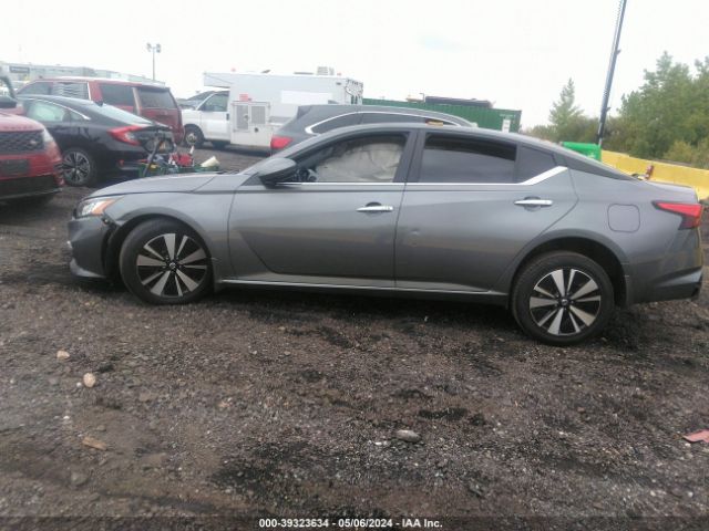 1N4BL4DW9MN334838 Nissan Altima Sv Intelligent Awd