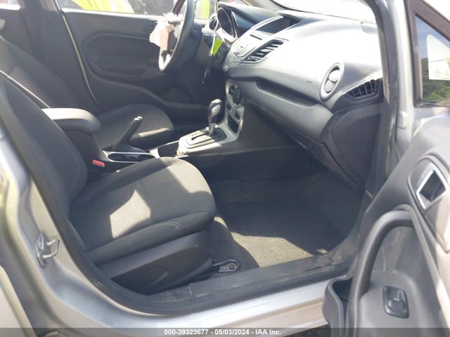 Ford FIESTA SE 2016 3FADP4BJ4GM144142 Image 5