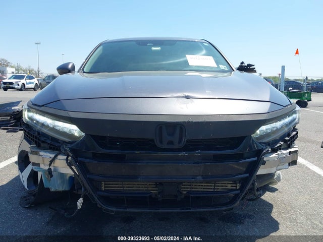 Honda Accord Touring 2018 1HGCV1F91JA011984 Image 12