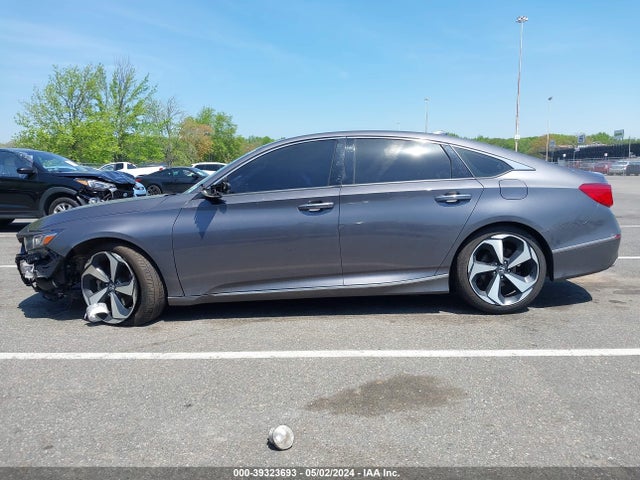 Honda Accord Touring 2018 1HGCV1F91JA011984 Image 14