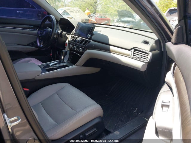 Honda Accord Touring 2018 1HGCV1F91JA011984 Image 5