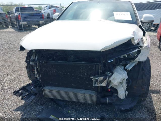 WA1JCCFS2HR004705 Audi Q3 2.0t Premium