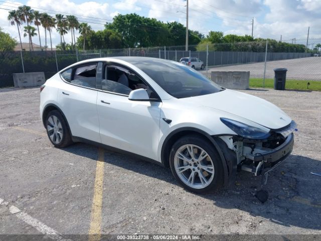 Продаж на аукціоні авто 2023 Tesla Model Y Awd/long Range Dual Motor All-wheel Drive, vin: 7SAYGDEE4PF889667, номер лоту: 39323738