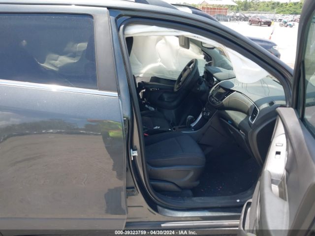 3GNCJLSB6KL249684 Chevrolet Trax Lt