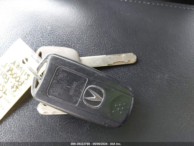 39323769 :رقم المزاد ، JH4CU2F60AC025911 vin ، 2010 Acura Tsx 2.4 مزاد بيع