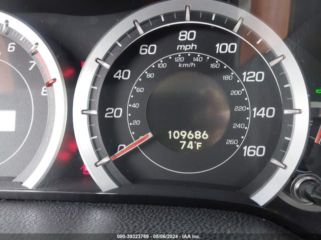 39323769 :رقم المزاد ، JH4CU2F60AC025911 vin ، 2010 Acura Tsx 2.4 مزاد بيع