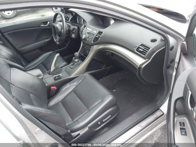39323769 :رقم المزاد ، JH4CU2F60AC025911 vin ، 2010 Acura Tsx 2.4 مزاد بيع