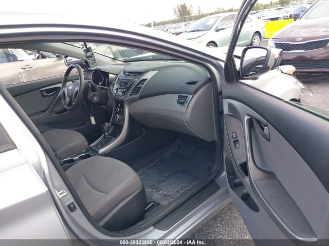 Hyundai ELANTRA SE 2015 5NPDH4AE2FH620128 Image 5