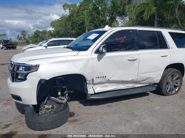 Chevrolet Tahoe Lt 2018 1GNSCBKC5JR209757 Image 17