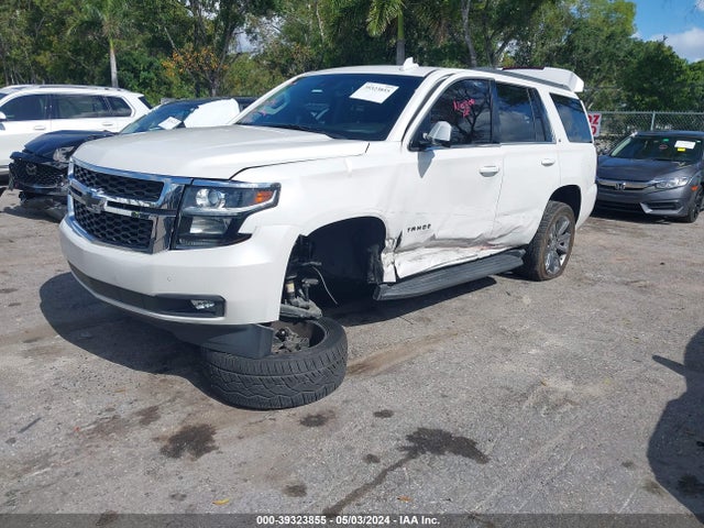 Chevrolet Tahoe Lt 2018 1GNSCBKC5JR209757 Image 2