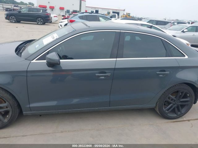 WAUAUGFF8K1010492 Audi A3 40 Premium/40 Titanium Premium