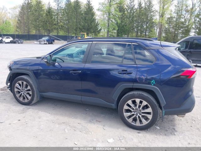2T3A1RFV5KW049380 Toyota Rav4 Xle Premium