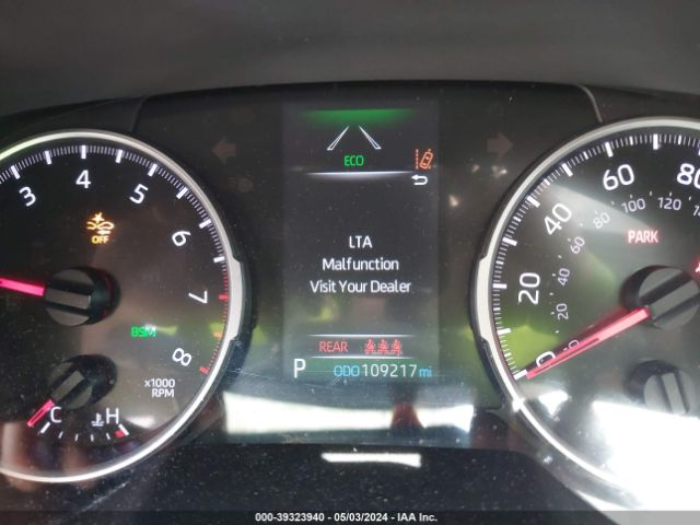 2T3A1RFV5KW049380 Toyota Rav4 Xle Premium