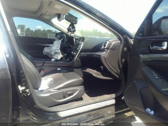 1N4AA6AV8KC368786 Nissan Maxima 3.5 Sl
