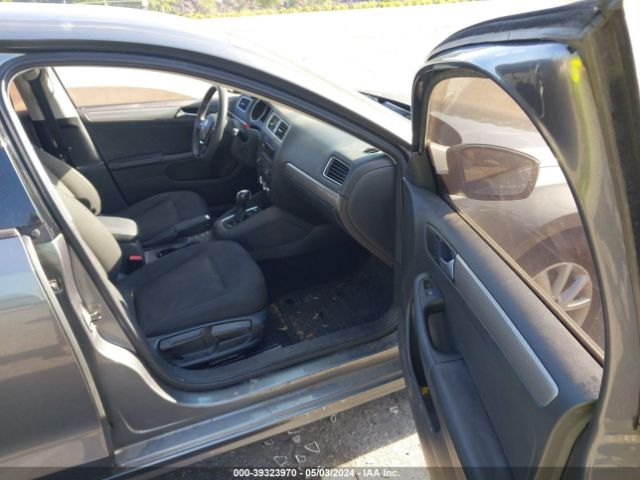3VWD17AJ6FM214430 Volkswagen Jetta 1.8t Se