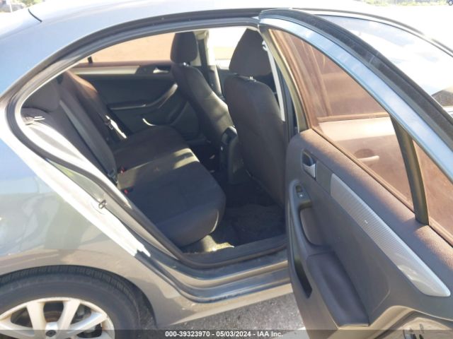 3VWD17AJ6FM214430 Volkswagen Jetta 1.8t Se