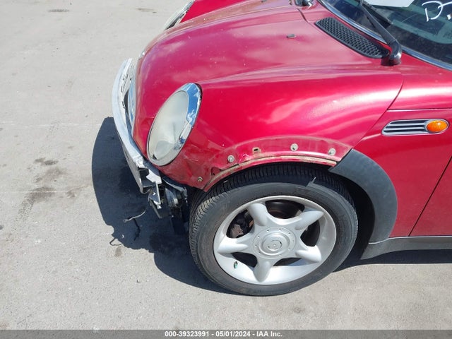 2006 MINI COOPER WMWRC33556TJ77302 Photo 5
