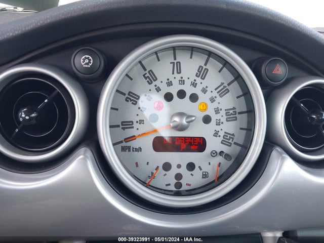 2006 MINI COOPER WMWRC33556TJ77302 Photo 6