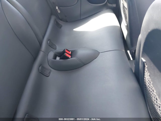 2006 MINI COOPER WMWRC33556TJ77302 Photo 7