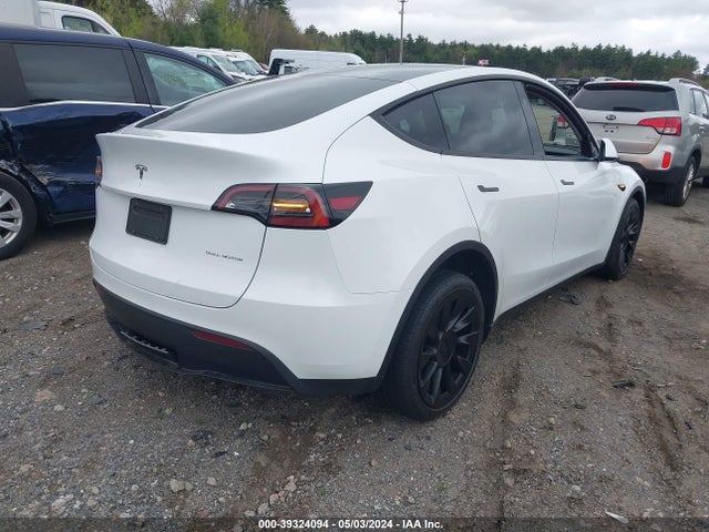 Tesla Model Y 2023 7SAYGDEE9PF826953 Image 4