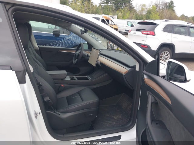 Tesla Model Y 2023 7SAYGDEE9PF826953 Image 5