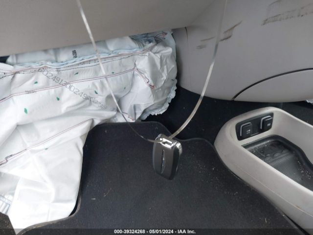 2C4RC1DGXMR532492 Chrysler Voyager Lxi