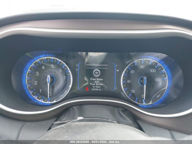 2C4RC1DGXMR532492 Chrysler Voyager Lxi