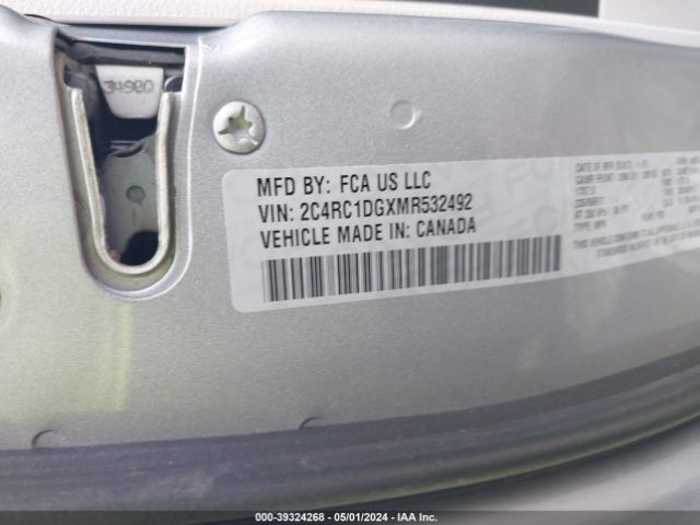 2C4RC1DGXMR532492 Chrysler Voyager Lxi