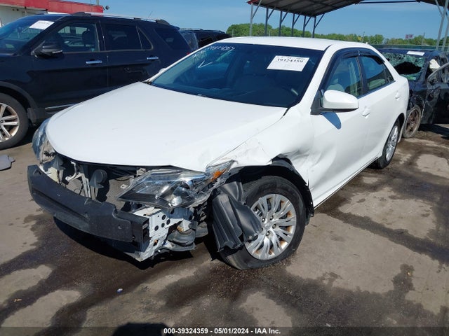 Toyota CAMRY LE 2014 4T4BF1FK2ER367960 Image 2