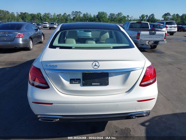 Mercedes-Benz E 300 2017 WDDZF4JB2HA065778 Image 17
