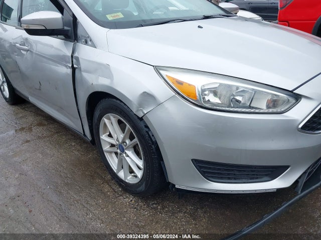 Ford FOCUS SE 2016 1FADP3F21GL363915 Image 6