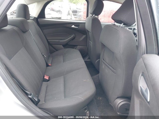 Ford FOCUS SE 2016 1FADP3F21GL363915 Image 8