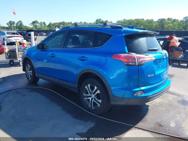 Toyota RAV4 LE 2017 JTMZFREV0HJ134818 Image 3
