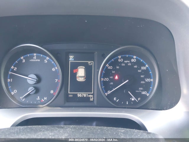 Toyota RAV4 LE 2017 JTMZFREV0HJ134818 Image 7