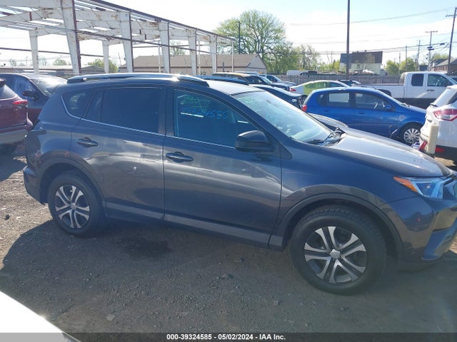 Toyota RAV4 LE 2016 2T3BFREV6GW423557 Image 13