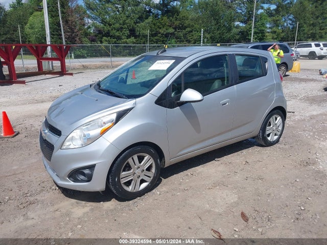 Chevrolet Spark 1lt Cvt 2015 KL8CD6S99FC713897 Image 2