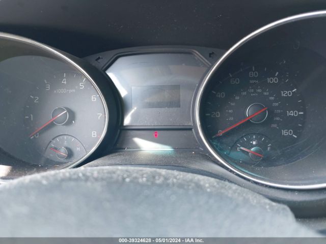 KNDMB5C17G6126313 KIA SEDONA LX