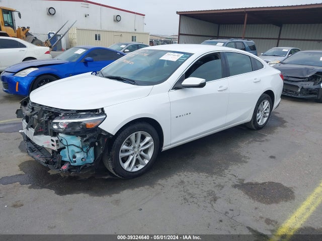 Chevrolet MALIBU LT 2018 1G1ZD5STXJF222312 Image 2