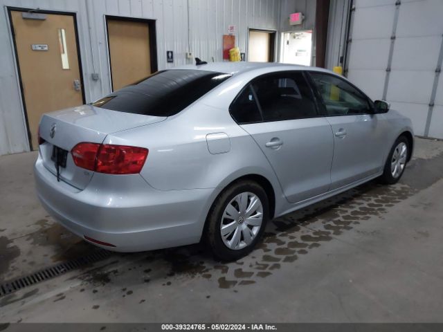 3VWD17AJ3EM245262 Volkswagen Jetta 1.8t Se