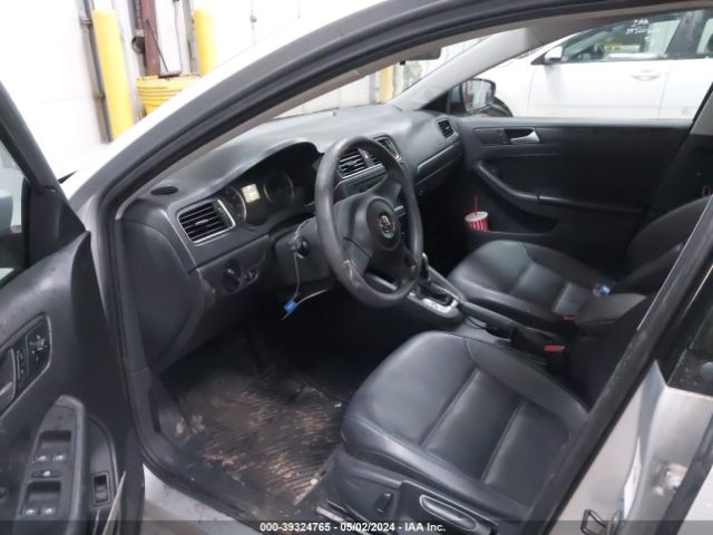 3VWD17AJ3EM245262 Volkswagen Jetta 1.8t Se