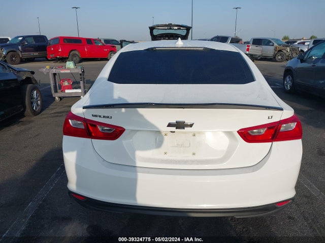 Chevrolet MALIBU LT 2018 1G1ZD5ST3JF132368 Image 16