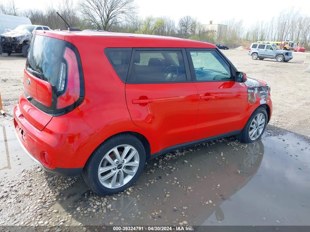 KIA SOUL + 2018 KNDJP3A5XJ7529900 Image 4