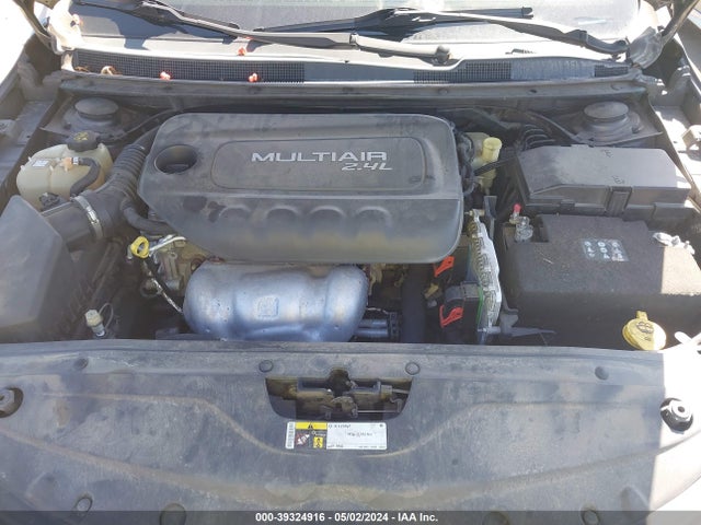 1C3CCCBB3FN745863 Chrysler 200 S