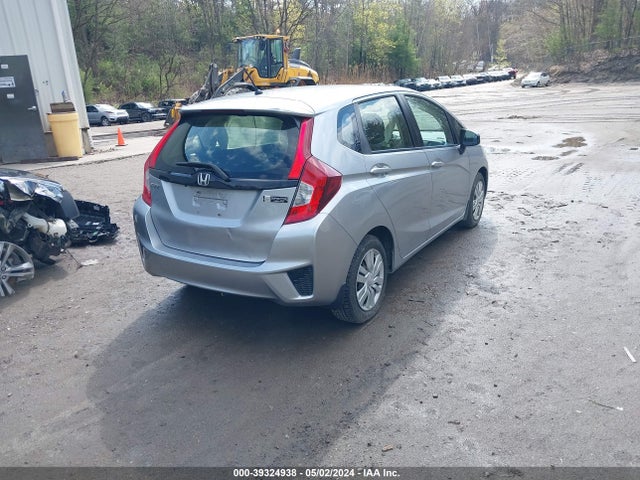 Honda FIT LX 2017 JHMGK5H55HS001424 Image 4